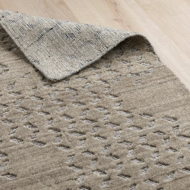 Ayr Hand Loom Wool Rug - Natural